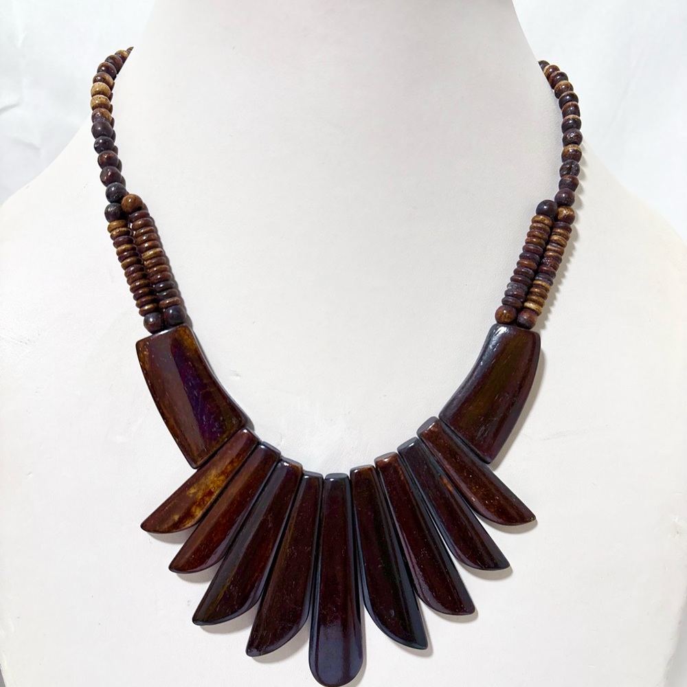 Hand carved Bone Necklace - Picture 2 of 4